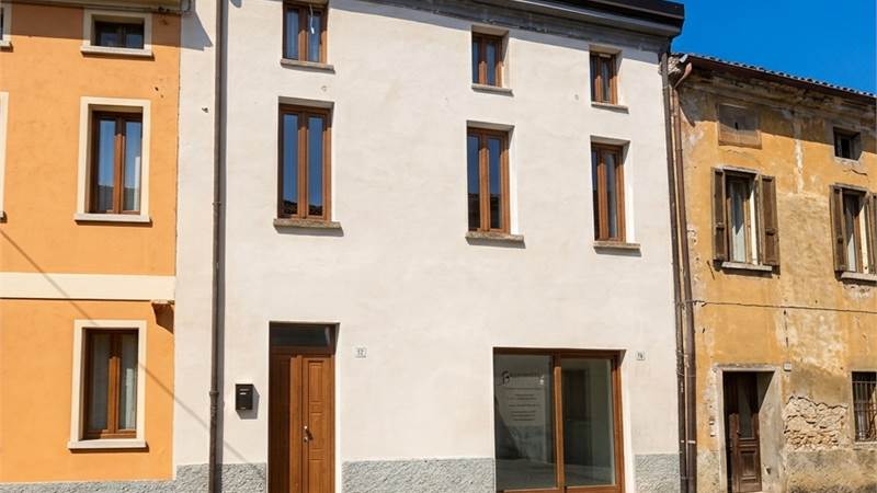 CASA IN LINEA
